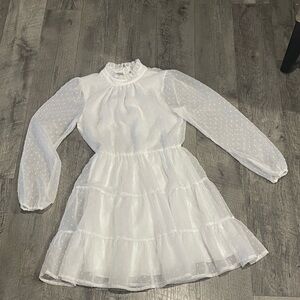 Altar'd State White feminine used great cond. bridal, dance, showers. Size med.